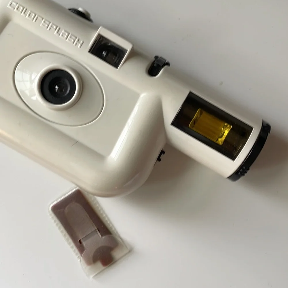 Genuine Lomography Colorsplash Camera 35mm w/accessories